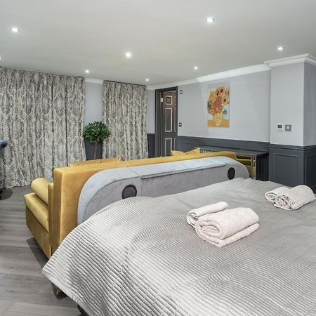 The London House - Entire Villa Екстер'єр фото